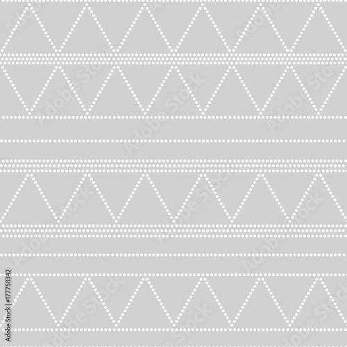 Doted triangle geometric se...