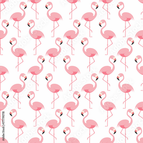 symetryczna-mozaika-z-flamingow