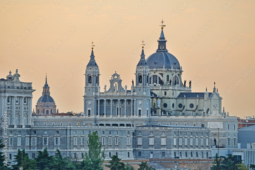 Catedral de la Almudena, Madrid, Spain Catedral de la Almudena, Madrid, Spain