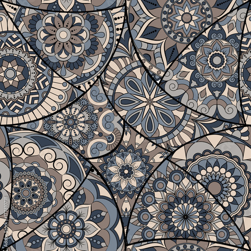 Seamless pattern tile with mandalas. Vintage decorative elements. Hand drawn background. Islam, Arabic, Indian, ottoman motifs. Perfect for printing on fabric or paper.