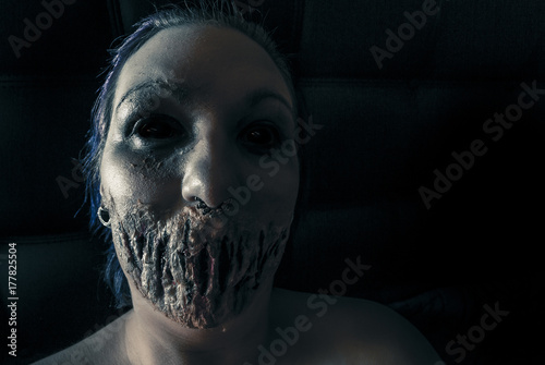 Stampa su Tela Halloween - Creepy female demon