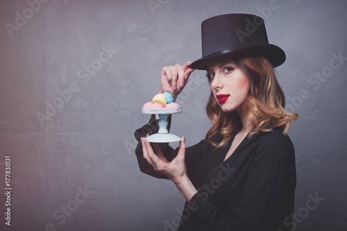 edhead girl in top hat with marshmallow photo