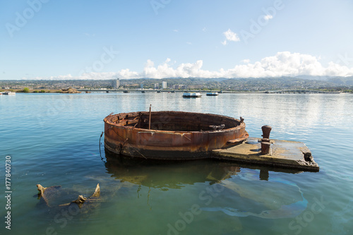 Foto Chimney of USS Arizona at Pearl Harbor