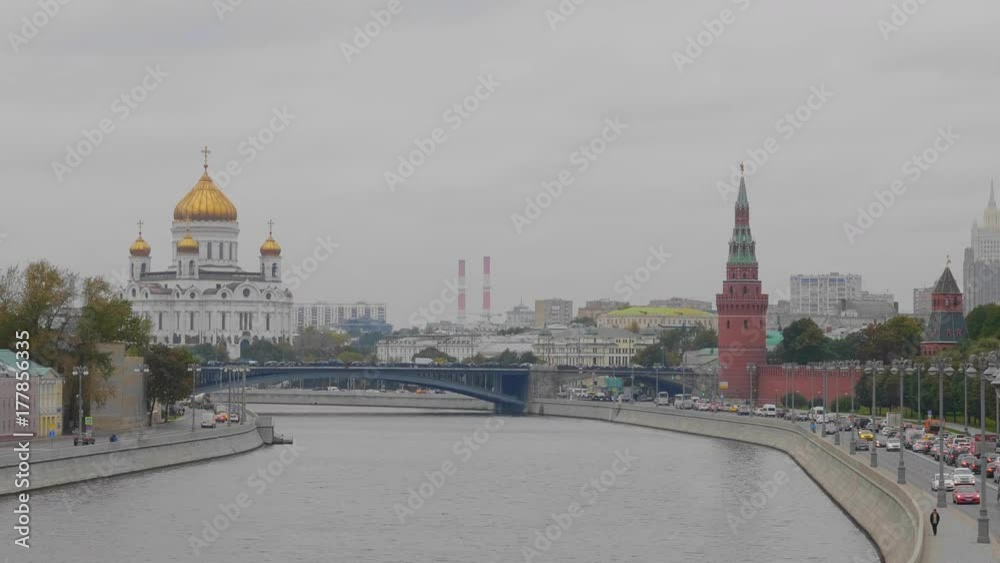 Sunny summer day moscow river bay kremlin Timelapse. Sunny summer day moscow river bay kremlin Timelapse.
