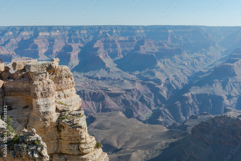 Cliff and Overlook to Grand Canyon Cliff and Overlook to Grand Canyon