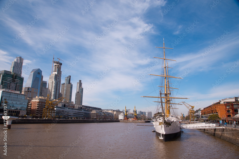 Naklejka premium BUENOS AIRES, August 18, 2017 - Puerto Madero neighborhood, is a neighborhood of the Argentine capital in Buenos Aires, occupying a significant portion of the Rio de la Plata.