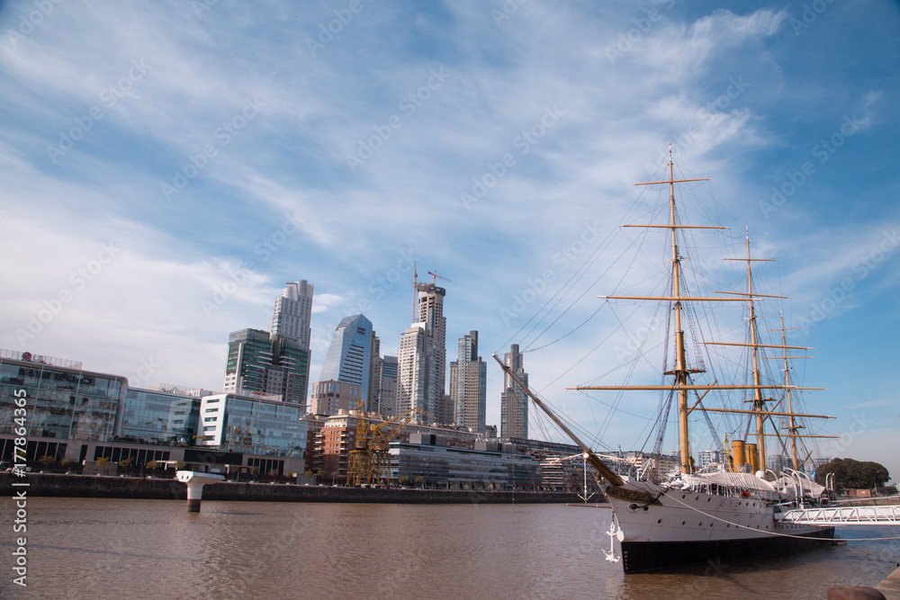 Fototapeta premium BUENOS AIRES, August 18, 2017 - Puerto Madero neighborhood, is a neighborhood of the Argentine capital in Buenos Aires, occupying a significant portion of the Rio de la Plata.
