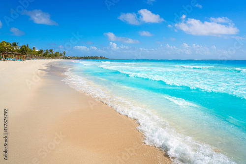 Fototapeta Naklejka Na Ścianę i Meble -  Akumal Caribbean beach in Riviera Maya