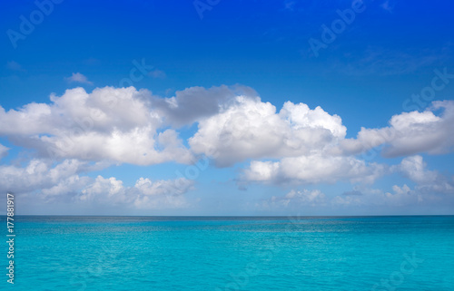 Caribbean perfect turquoise water texture © lunamarina