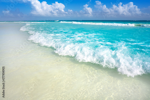 Fototapeta Naklejka Na Ścianę i Meble -  Tulum Caribbean beach in Riviera Maya