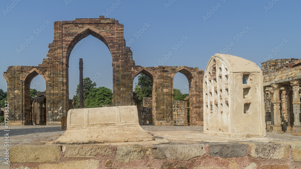 Iron Pillar, Qutb Minar, New Delhi, India
