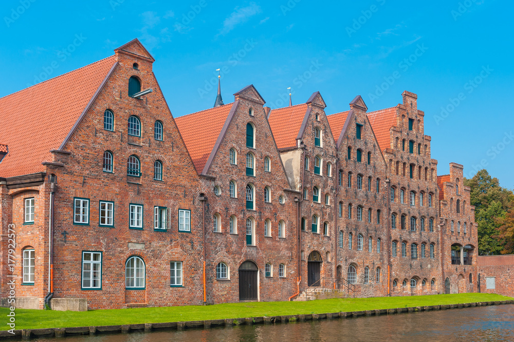 Historische Salzspeicher an der Obertrave in Lübeck