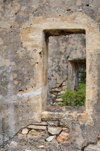 Window on a stone ruin in Spain © Lari