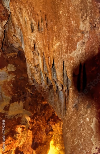 Alvados grottoes photo