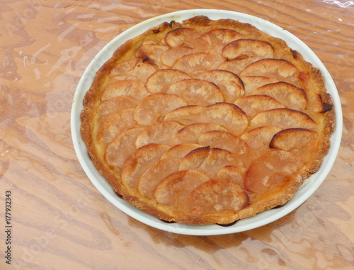 tarte compote,pommes dans son moule