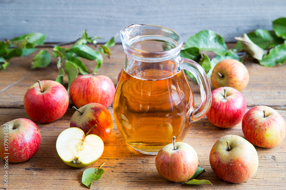 frischer Apfelsaft frischer Apfelsaft