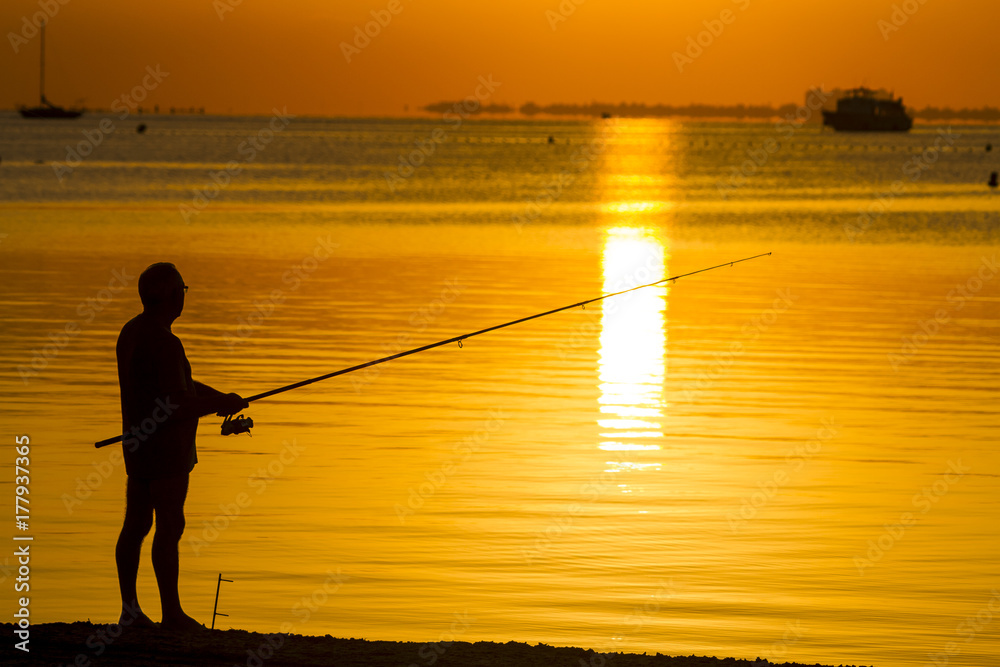 Pescador al amanecer