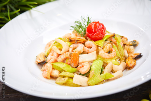 shrimps with celery