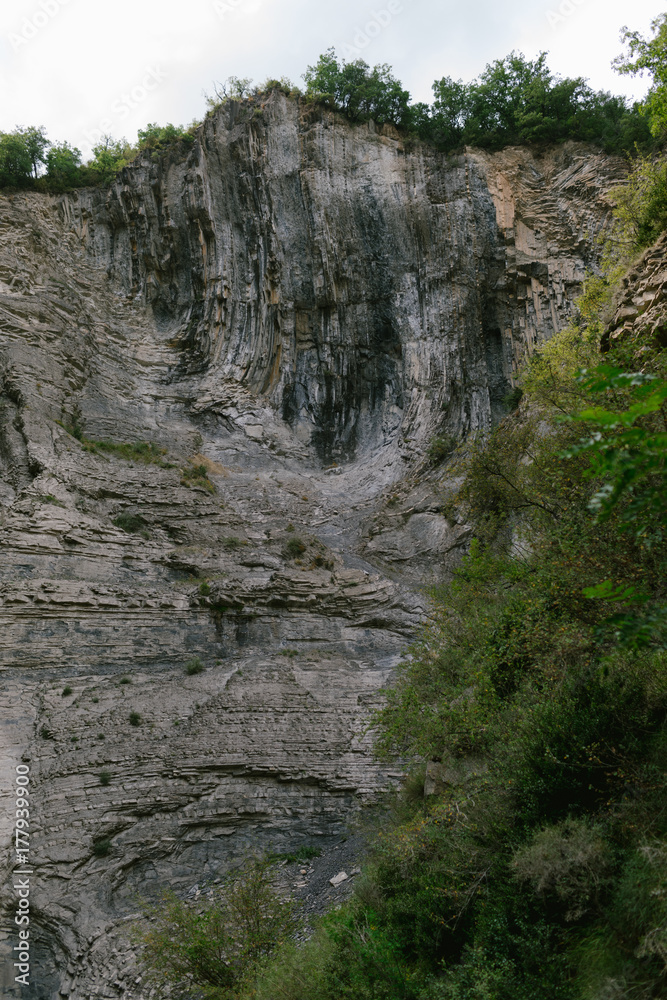 barranco de piedra caliza