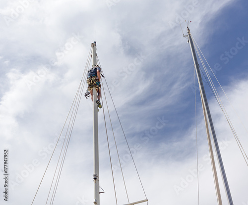 Canvastavla Rigger in a sailboat mast