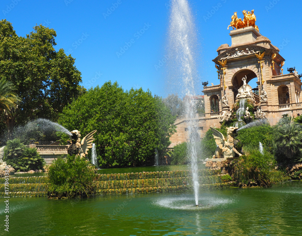 Fototapeta premium View of the fountain in Parc de la Ciutadella, in Barcelona, Spain
