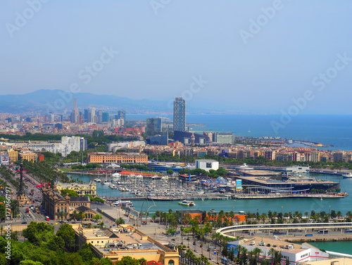 Fototapeta Naklejka Na Ścianę i Meble -  Aerial view of Port Vell in Barcelona, Spain