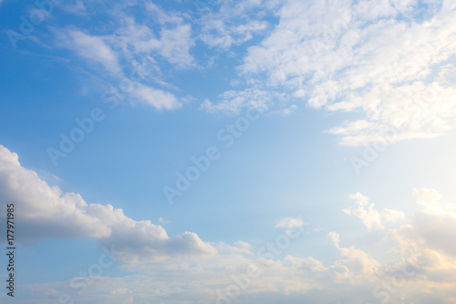 Fototapeta Naklejka Na Ścianę i Meble -  blue sky and white clouds.