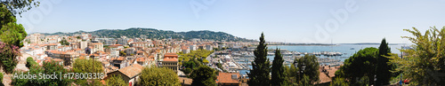 Wide panoramic image overlooking Cannes