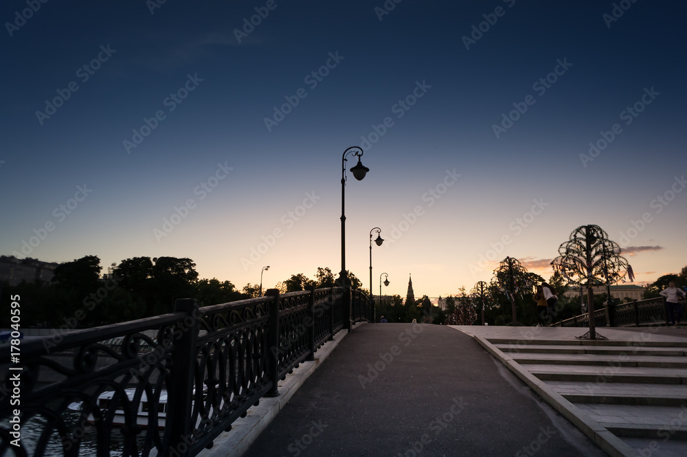Evening. Bridge of Love, or a Meadows bridge, or a Tretyakov bridge, connects the Bolotnaya Square with Kadashevskaya embankment, landmark