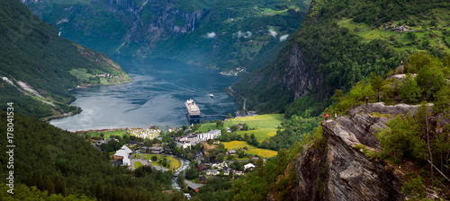 Fototapeta Naklejka Na Ścianę i Meble -  Geiranger fjord, Norway.