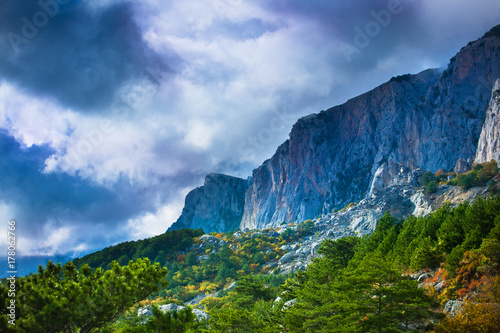 Wallpaper Mural A beautiful mountain landscape. Torontodigital.ca