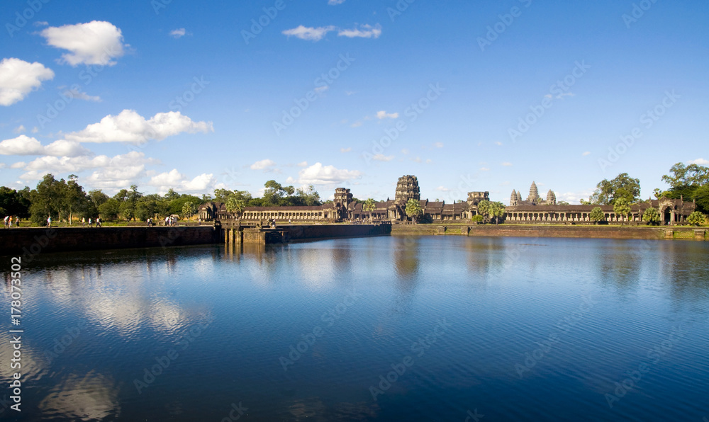 Obraz premium Ancient Cambodian temple ruin.