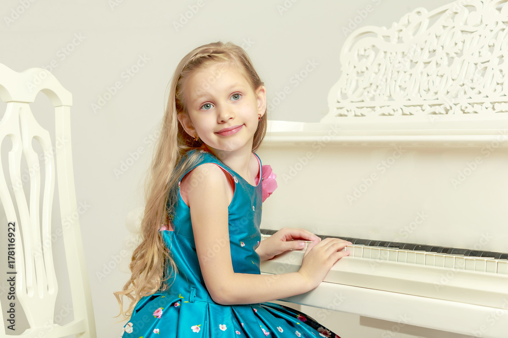 Beautiful little girl 5-6 years. Beautiful little girl 5-6 years.
