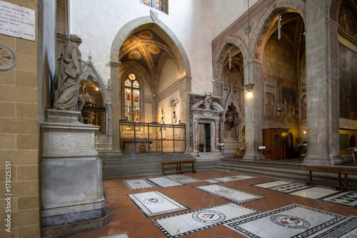 The interior of the Basilica of Santa Croce © robertdering
