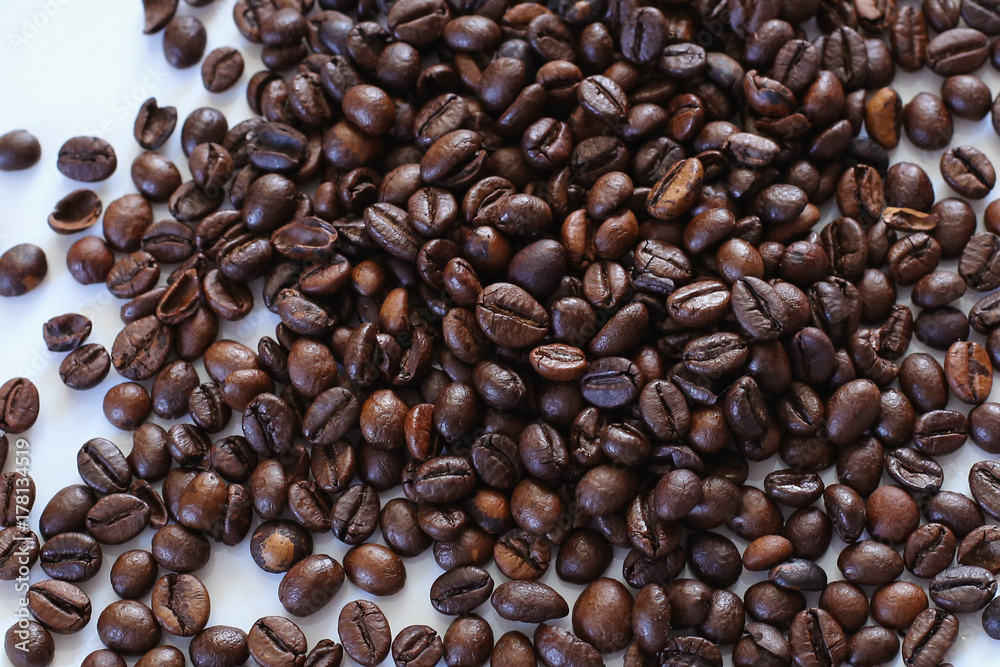 Fototapeta premium Roasted coffee beans