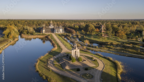 Obraz na płótnie Aerial view of Bells Palace in Gifhorn, Germany w salonie
