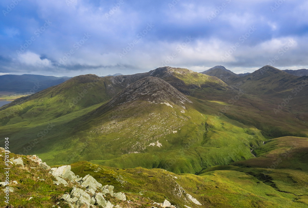 Naklejka premium Ausblick im irischen Connemara National Park
