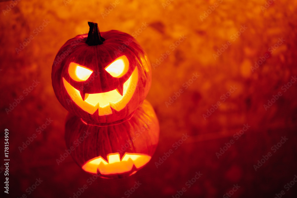 Fototapeta premium jack-o-lantern pumpkin glow light, Halloween background