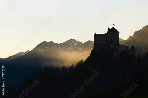 Tarasp castle 2