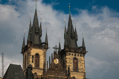 Chiesa di Santa Maria di Týn nel centro storico di Praga