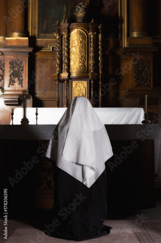Prayer at the altar