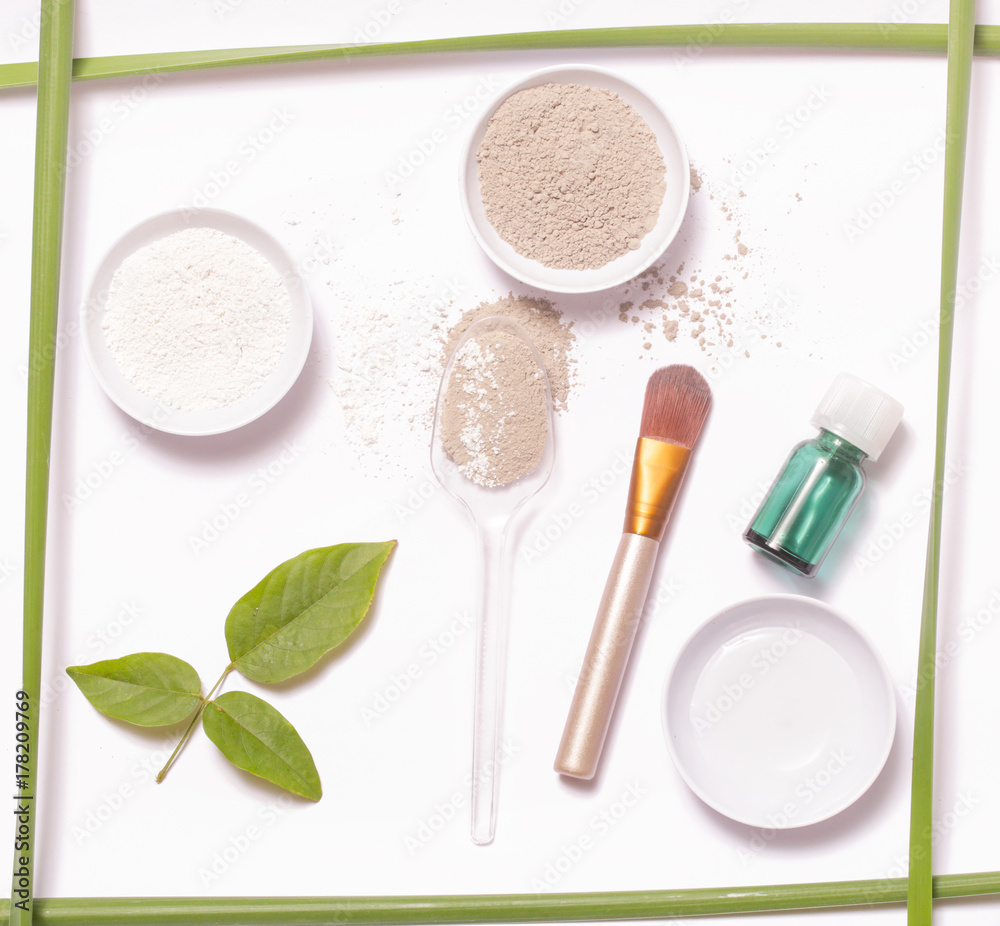 Clay powder and water - facial mask ingredients Clay powder and water - facial mask ingredients