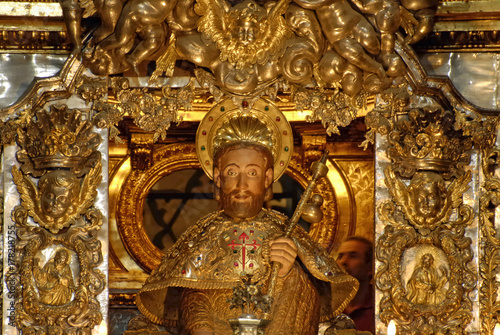 Altar mit Statue des Hl.Jakobus in der Kathedrale