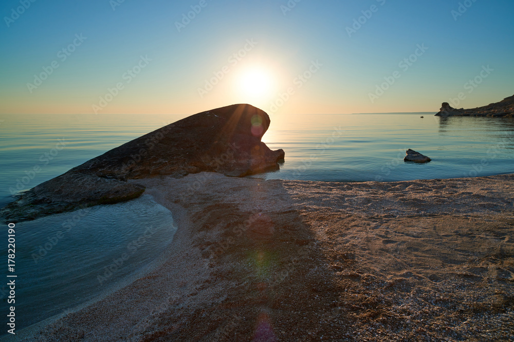 Φωτογραφία On the shore of the Caspian Sea/ The Caspian Sea is the largest enclosed inland water body on Earth by area