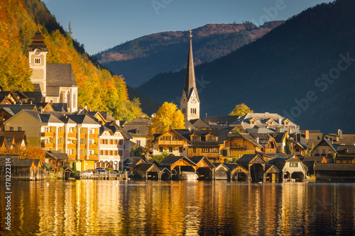 Hallstatt im Herbst, Salzkammergut Oberösterreich