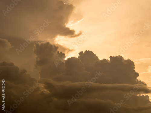 blur image - The sky with cloud in the sunset
