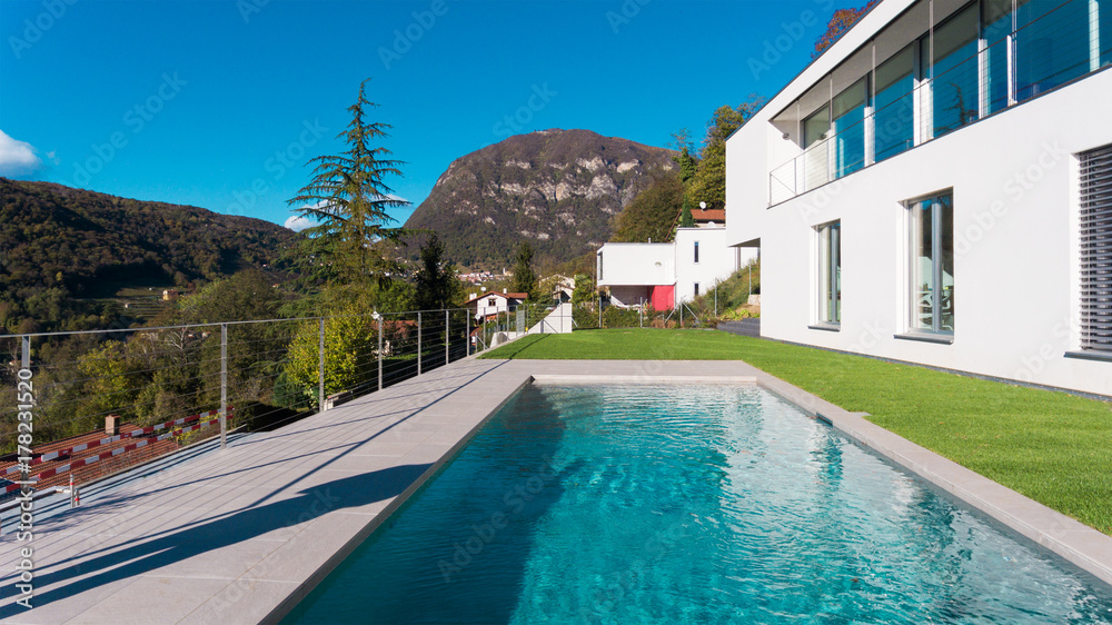 Luxury house with garden and swimming pool
