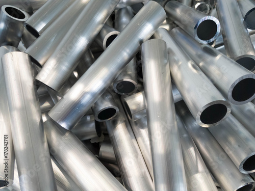 cut aluminum tube