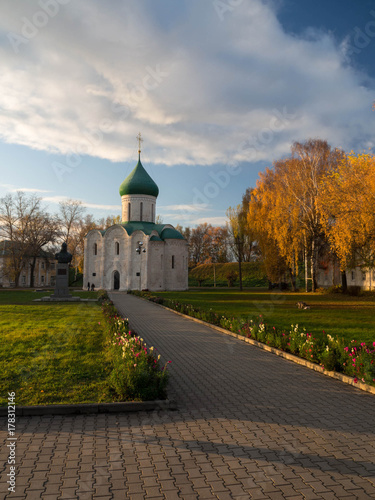 PERESLAVL-ZALESSKY, RUSSIA - October, 2017: Spaso Preobrazhensky cathedral Cathedral in Pereslavl Kremlin and Monument to Alexander Nevsky. Pereslavl-Zalessky, Russia. Golden Ring of Russia.