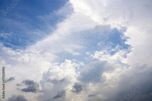 Fototapeta Naklejka Na Ścianę i Meble -  Dramatic atmosphere panorama view  of blue sky and clouds.